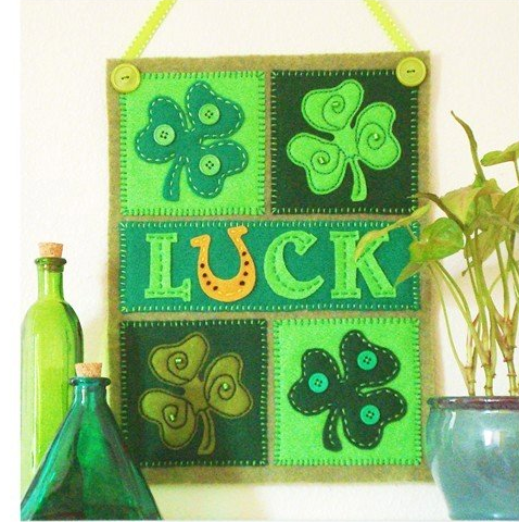 Mini Shamrock Banners